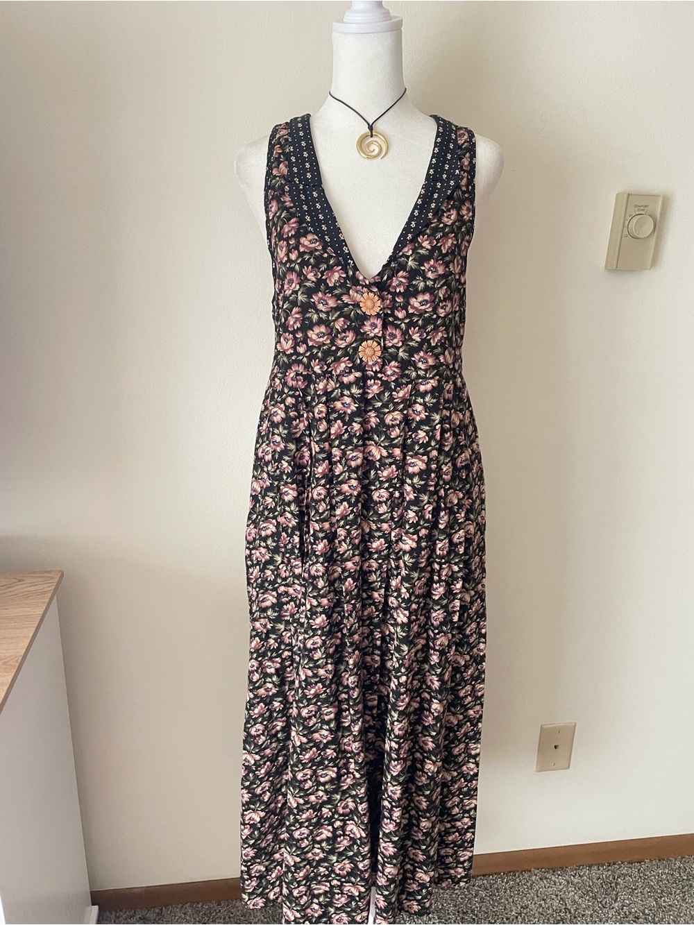 Compagnie Internationale Express Vintage 90s Daisy Button Floral Midi Maxi Dress